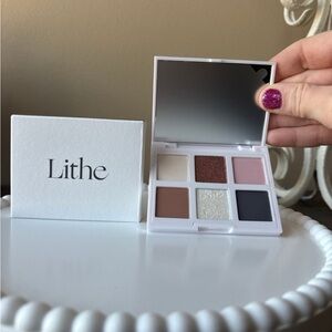 Lithe Eyeshadow Palette